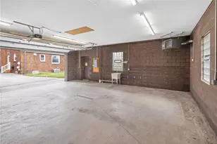 1424 Jackson Ave, New Castle, PA 16101 - Photo 6