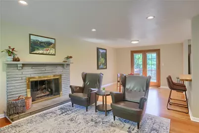 308 Holiday Drive, Ross Twp, PA 15237 - Photo 10