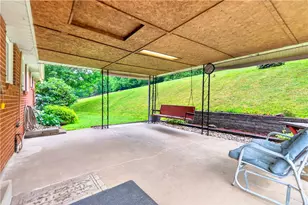 27 Barnhart Rd, Hempfield Township, PA 15601 - Photo 32
