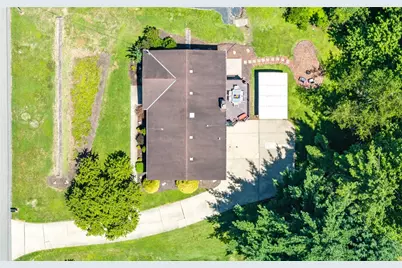 114 Brookdale Circle, Peters Township, PA 15317 - Photo 2