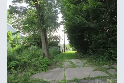 1615 Boundary St, Aliquippa, PA 15001 - Photo 8