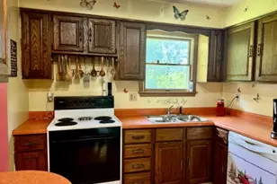 1652 Frew Mill Rd, Shenango Township, PA 16101 - Photo 10