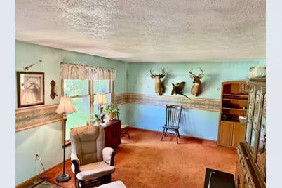 1652 Frew Mill Rd, Shenango Township, PA 16101 - Photo 4
