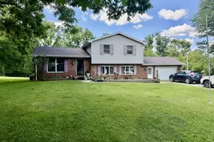 1652 Frew Mill Rd, Shenango Township, PA 16101 - Photo 1