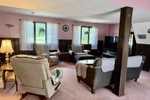1652 Frew Mill Rd, Shenango Township, PA 16101 - Photo 6