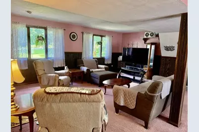 1652 Frew Mill Rd, Shenango Township, PA 16101 - Photo 2