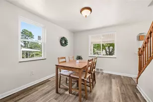 73 Clifford Dr, Green Tree, PA 15220 - Photo 12