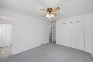 2259 Saratoga Dr, Hermitage, PA 16148 - Photo 10