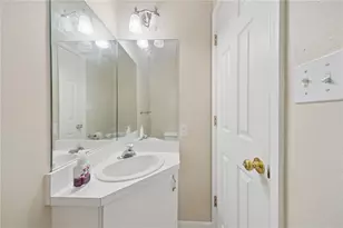 275 Huntingdon Ave, North Huntingdon, PA 15642 - Photo 10