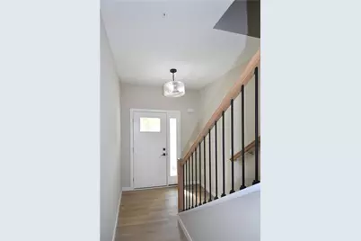 10075 Old Perry, Pittsburgh, PA 15090 - Photo 2