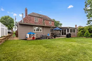 130 Crestview Dr, Pittsburgh, PA 15236 - Photo 12