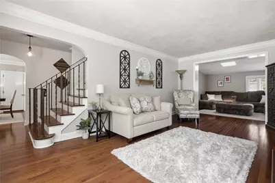 130 Crestview Dr, Pittsburgh, PA 15236 - Photo 6
