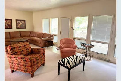 134 St Thomas Dr, Patterson Township, PA 15010 - Photo 8