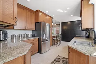 310 Morrison Dr, Pittsburgh, PA 15216 - Photo 8