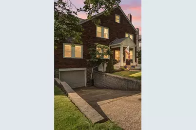 310 Morrison Dr, Pittsburgh, PA 15216 - Photo 2