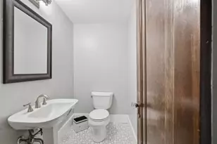 310 Morrison Dr, Pittsburgh, PA 15216 - Photo 24