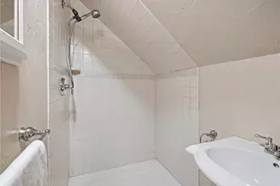 310 Morrison Dr, Pittsburgh, PA 15216 - Photo 22