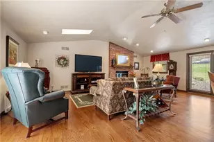 1620 Upper St Clair Dr, Pittsburgh, PA 15241 - Photo 22