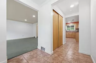 1277 Star Ridge Dr, Pittsburgh, PA 15241 - Photo 6