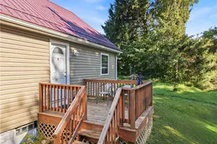 7 Old Fredonia Rd, Mercer Boro, PA 16137 - Photo 2