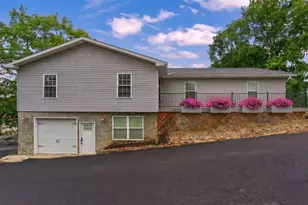 303 Garfield, Mars, PA 16046 - Photo 1