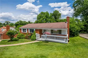 5185 Caste Dr, Pittsburgh, PA 15236 - Photo 2