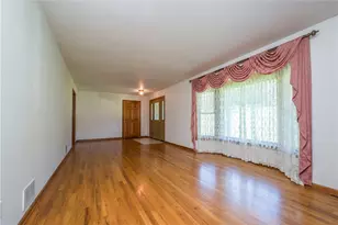 1607 Millers Run Rd, Mt Pleasant Twp, PA 15057 - Photo 6