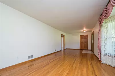1607 Millers Run Road, Mt Pleasant Twp, PA 15057 - Photo 8