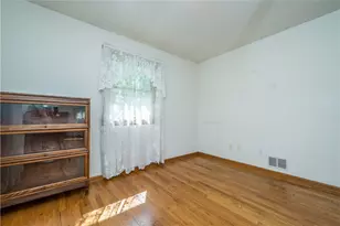 1607 Millers Run Rd, Mt Pleasant Twp, PA 15057 - Photo 22