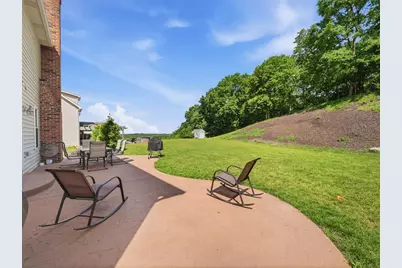 957 Douglas Dr, Pittsburgh, PA 15239 - Photo 2