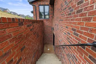 1037 Skyline Dr, Cecil, PA 15317 - Photo 46