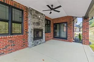 1037 Skyline Dr, Cecil, PA 15317 - Photo 40