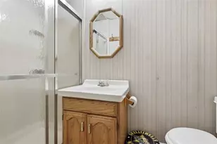 5887 Wilson Dr, Bethel Park, PA 15102 - Photo 32