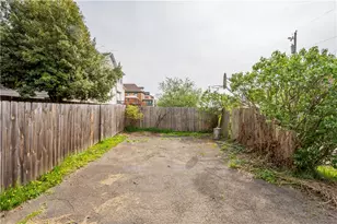 337 W College St, Canonsburg, PA 15317 - Photo 32