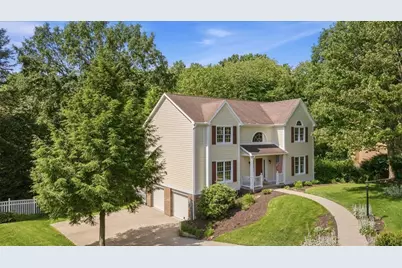 2448 Rihn Strasse, Hampton, PA 15044 - Photo 2