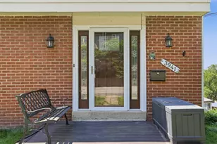 3941 Drexel Rd, Pittsburgh, PA 15212 - Photo 2