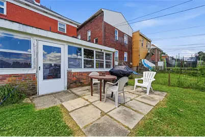 323 Birmingham Ave, Pittsburgh, PA 15210 - Photo 22
