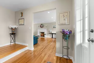 206 Main Entrance Dr, Pittsburgh, PA 15228 - Photo 4