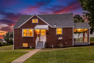 1376 Peterson Dr, Jefferson Hills, PA 15025 - Photo 2