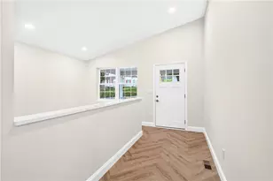 213 Reed Ave, Houston, PA 15342 - Photo 2