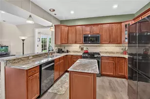 2050 Croghan Dr, Collier Township, PA 15106 - Photo 8