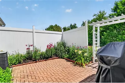 2050 Croghan Drive, Collier Township, PA 15106 - Photo 14