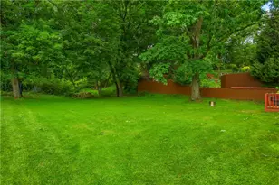 2509 Springwood Dr, Pittsburgh, PA 15116 - Photo 40