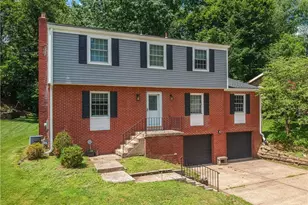 2509 Springwood Dr, Pittsburgh, PA 15116 - Photo 2