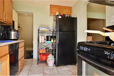 1056 Lindberg Ave, Pittsburgh, PA 15120 - Photo 12