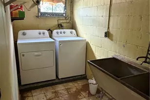 9428 Glendale Rd, Pittsburgh, PA 15235 - Photo 14