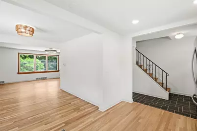 9732 Bellcrest Rd, Pittsburgh, PA 15237 - Photo 8