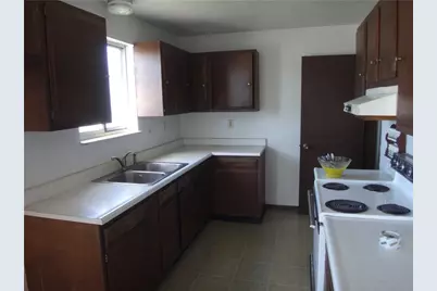 717 Monroe Ave, Brownsville, PA 15417 - Photo 6