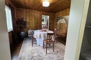641 Harvey Ave, Hempfield Township, PA 15601 - Photo 6