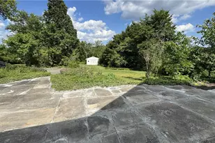 641 Harvey Ave, Hempfield Township, PA 15601 - Photo 4